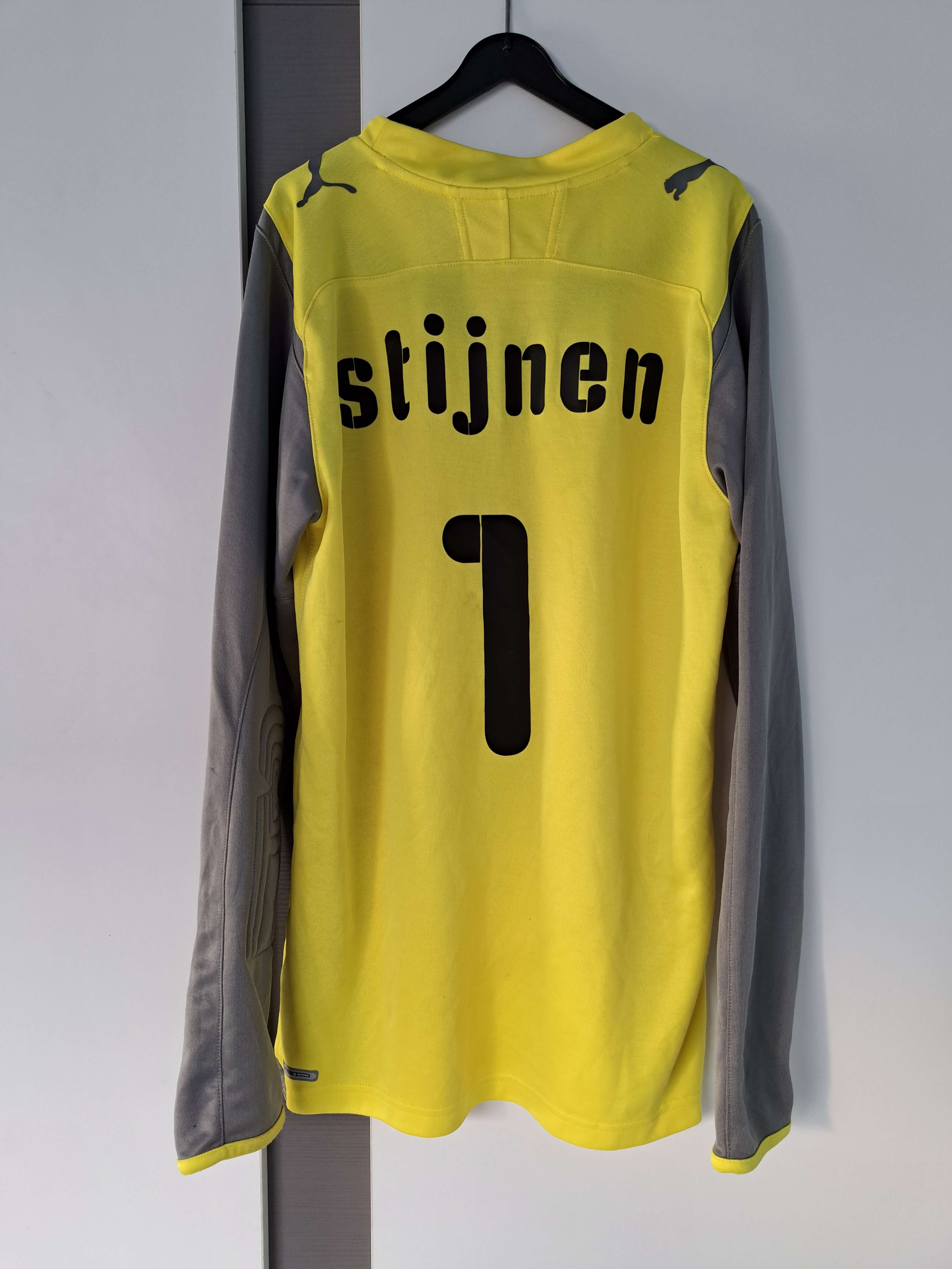Club Brugge 2009-2010 GK 2 shirt