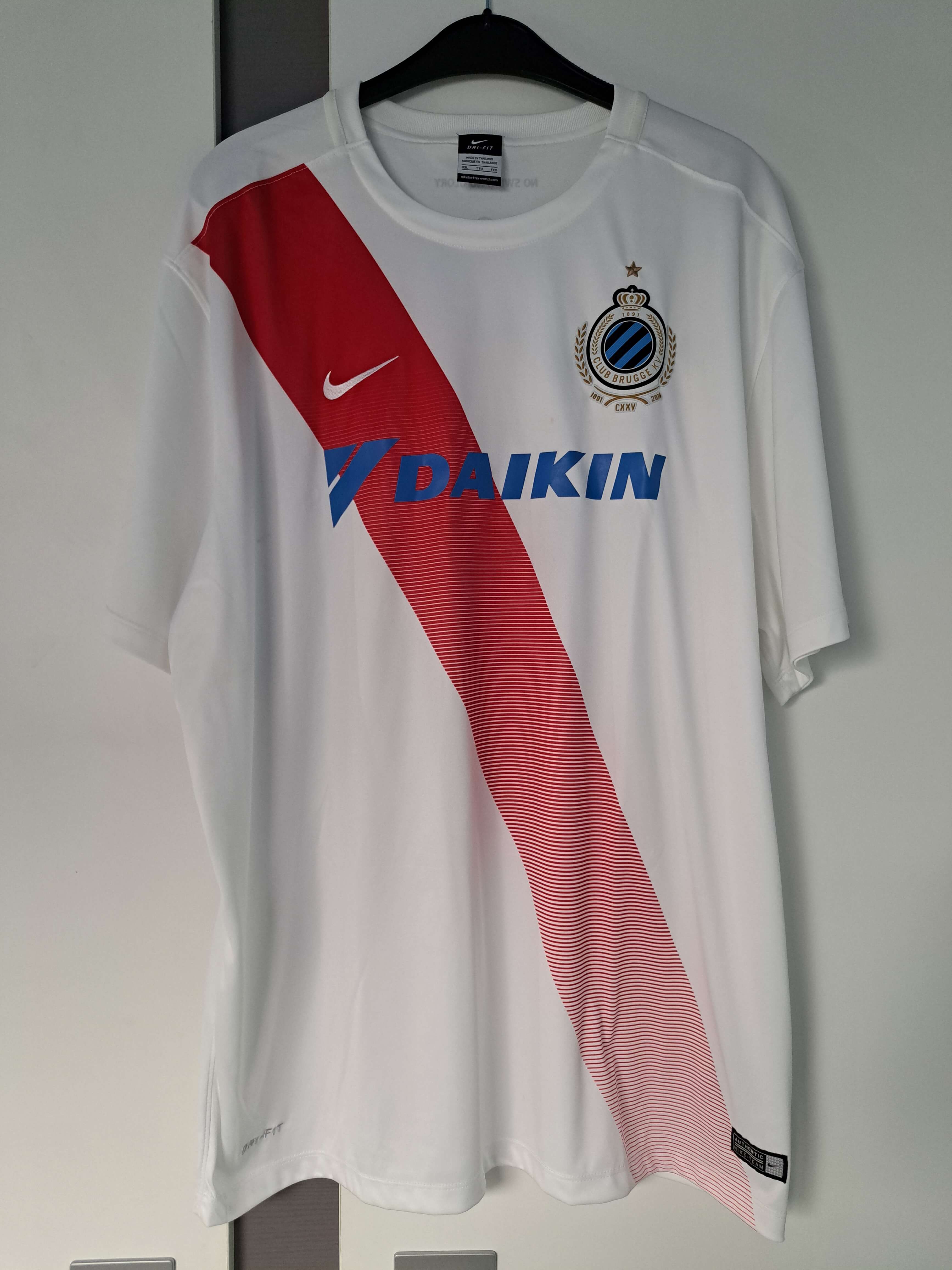 Club Brugge 2016-2017 Away shirt