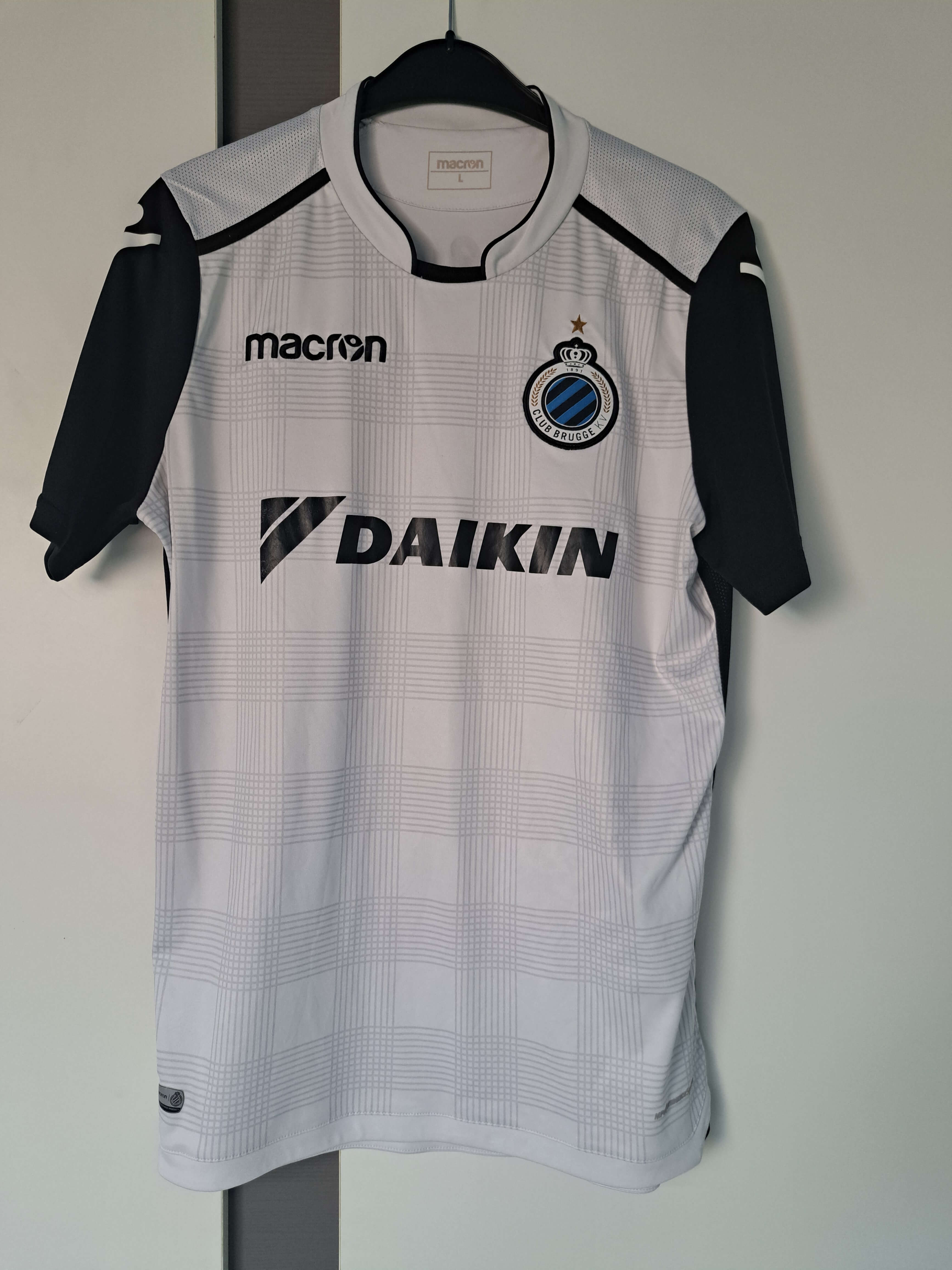 Club Brugge 2017-2018 GK shirt
