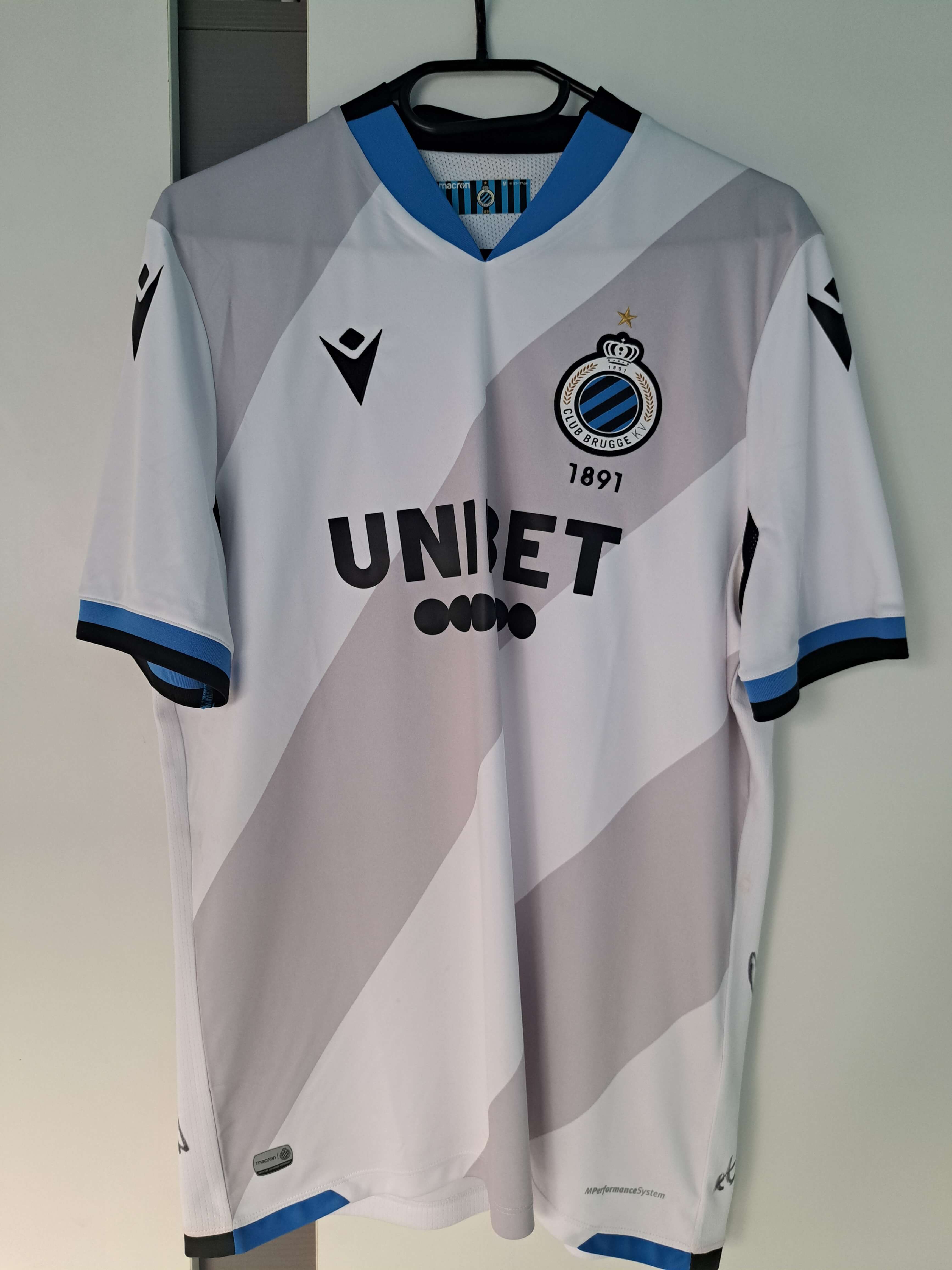 Club Brugge 2020-2021 Away shirt