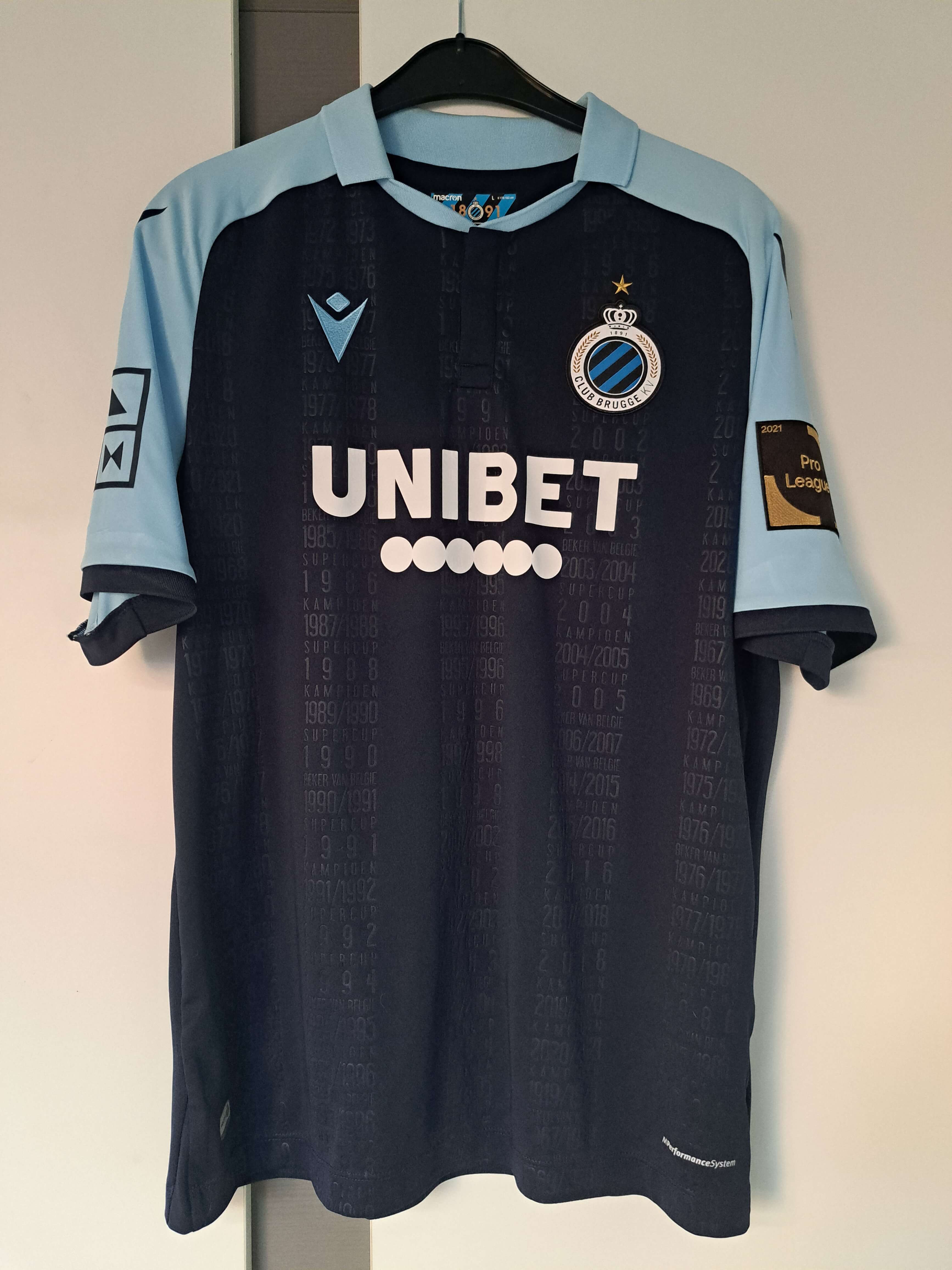 Club Brugge 2021-2022 Third shirt